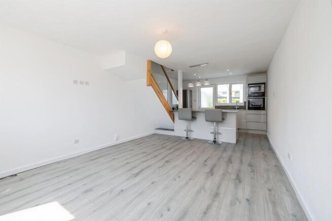 Open Plan Kitchen / Living