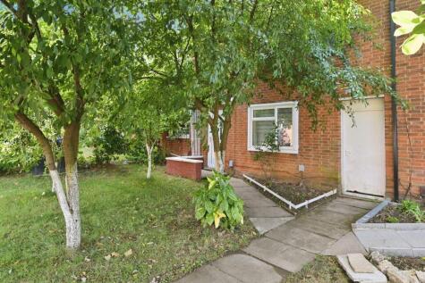 Kennett Green, Northampton