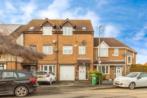 Pearce Drive, NOTTINGHAM