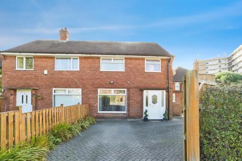 Larkhill Green, Leeds