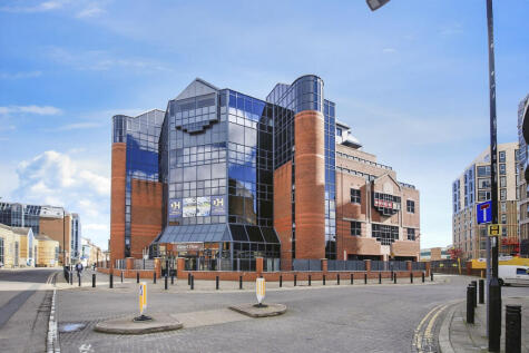 Broadway, Peterborough