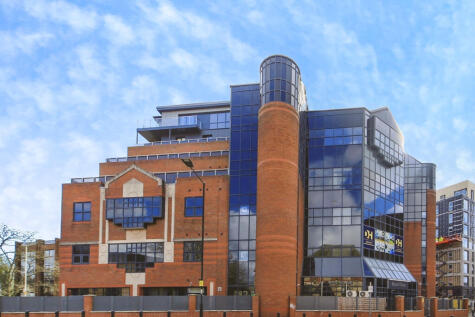 Broadway, Peterborough