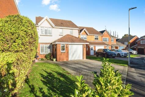 Clover Walk, Upton, PONTEFRACT