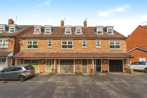 St Contest Way, Marchwood, Southampton