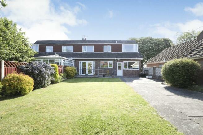 3 bedroom semi-detached house for sale in Grovewood Road, Misterton ...