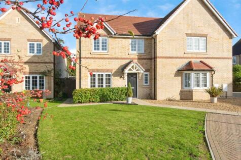 Robinson Gardens, Bassingbourn, Royston