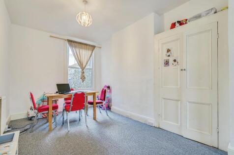 Waterloo Close, Stonehouse, Plymouth