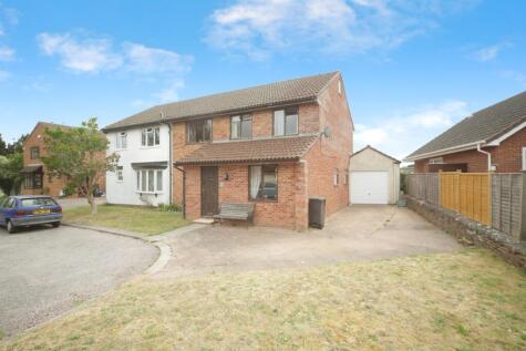 Carpenters Close, Ruishton, Taunton