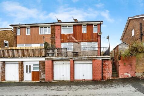 Kershaw Crescent, Luddendenfoot, HALIFAX