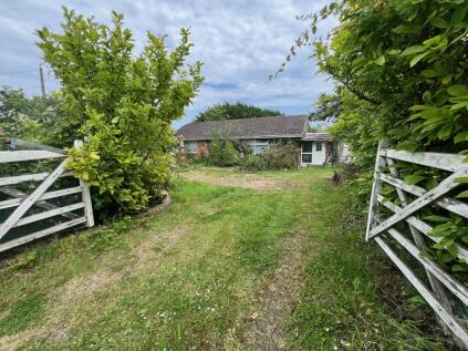 Barrier Bank, Cowbit, Spalding