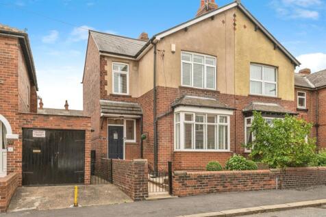 Bromley Mount, Wakefield