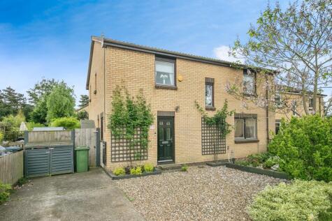 Abbey Close, Rendlesham, WOODBRIDGE