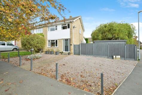 Landsdowne Road, Yaxley, Peterborough