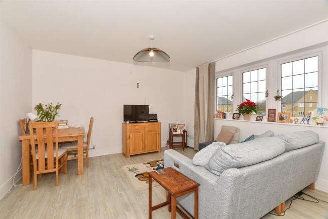 Lounge/Kitchen