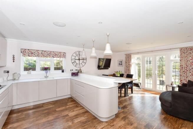 Kitchen/Breakfast Room