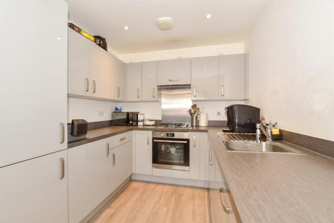Kitchen/ Dining Room