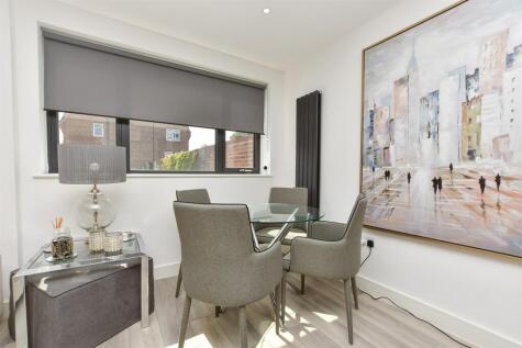 Bridge Street, Leatherhead, Surrey