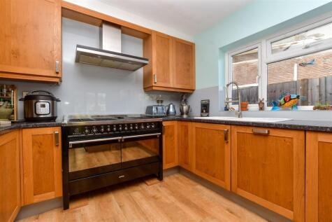 The Glade, Fetcham, Leatherhead, Surrey