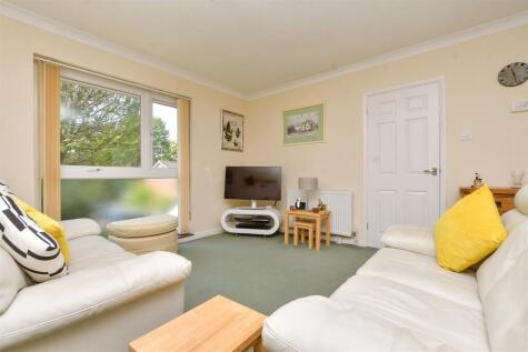 Griffin Way, Bookham, Leatherhead, Surrey