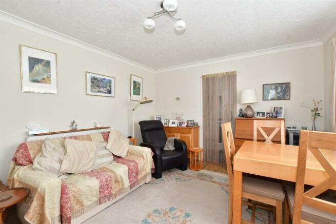 1 bedroom ground floor flat for sale in Foxley Hill Road, Purley ...