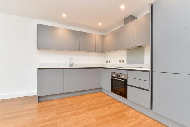 Kitchen / Lounge