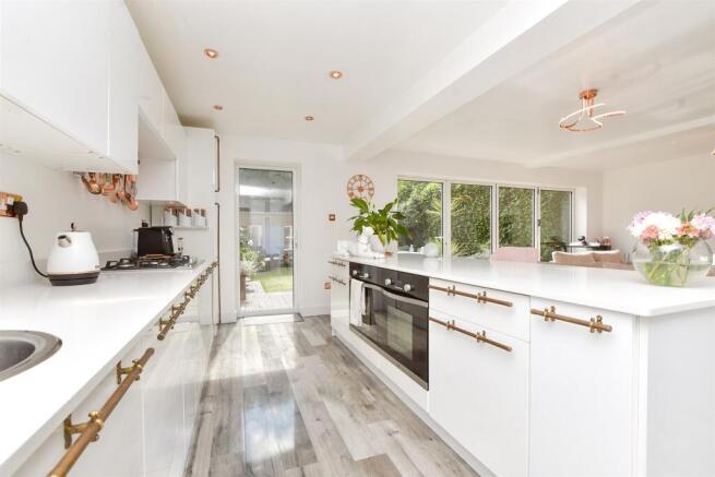 Kitchen / Living Room