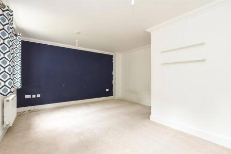 Somerset Gardens, Meadvale, Surrey