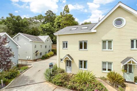 Somerset Gardens, Meadvale, Surrey