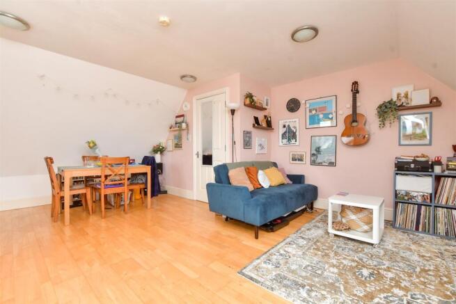Living Room / Kitchen