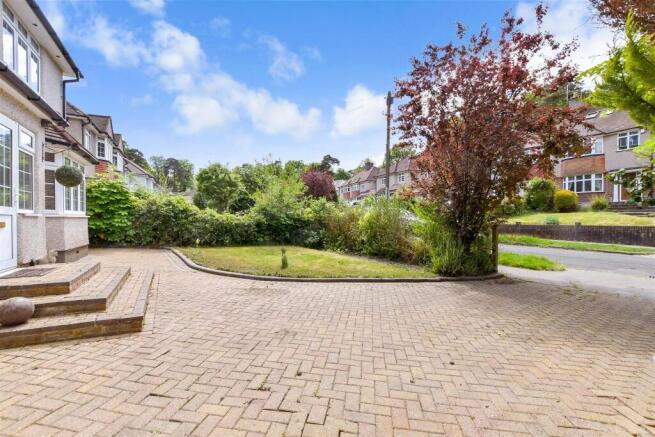Driveway/Parking