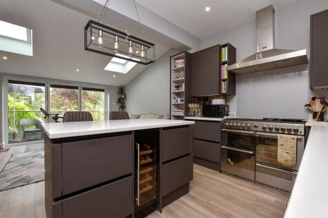 Clifton Avenue, Sutton, Surrey