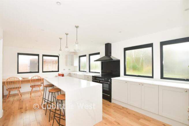 Kitchen/Breakfast Room