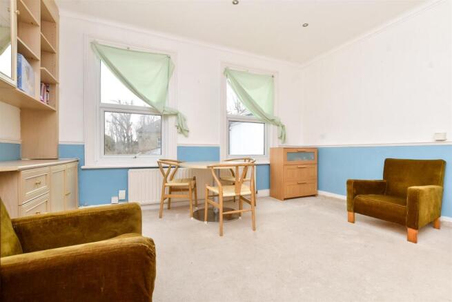 Living Room / Kitchen
