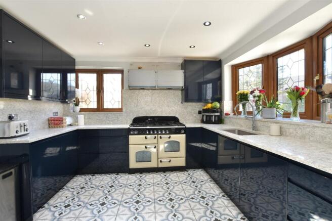 Kitchen/Breakfast Room