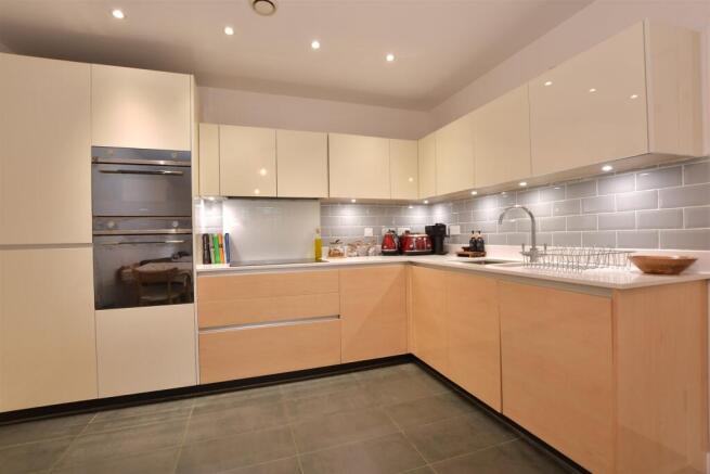 Lounge/Kitchen /Dining Room