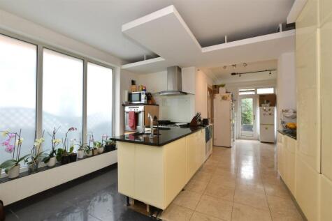 Link Way, Hornchurch, Essex