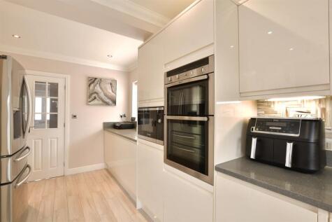 Diban Avenue, Hornchurch, Essex