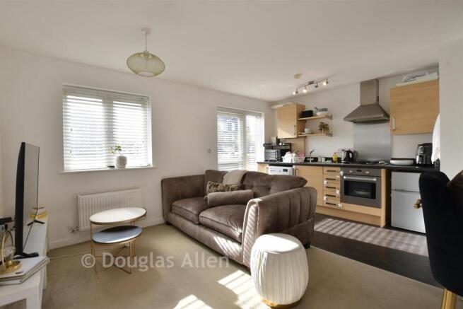 Lounge/Kitchen /Dining Room