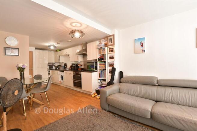 Lounge/Kitchen/Dining Area
