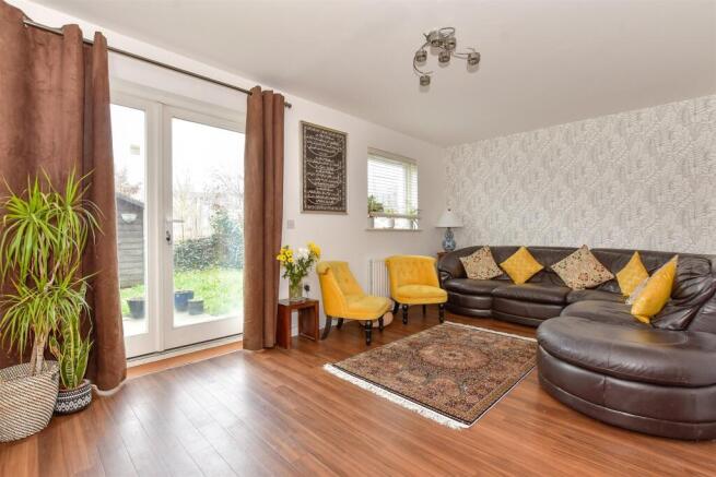 Lounge B