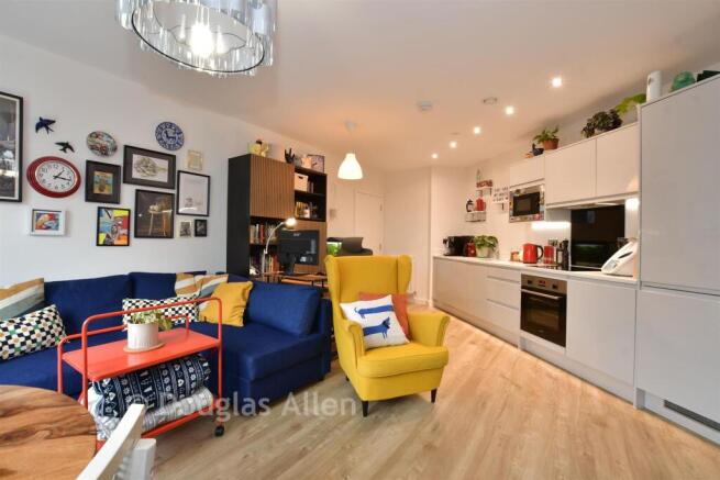 Lounge/Kitchen /Dining Room