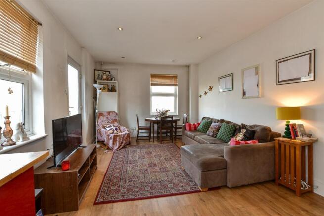 Lounge/Kitchen/ Dining Room