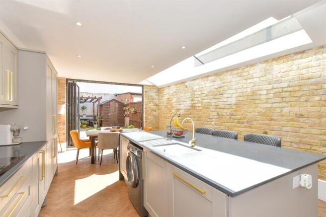 Kitchen/Breakfast Room