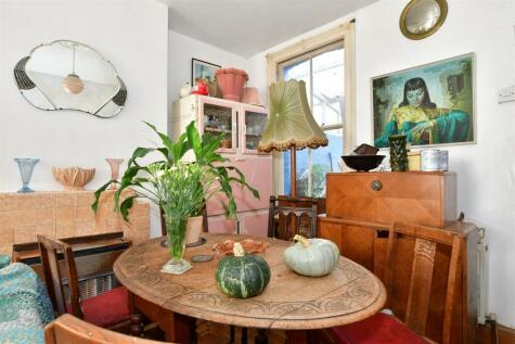 Walthamstow - 2 bedroom terraced house for sale