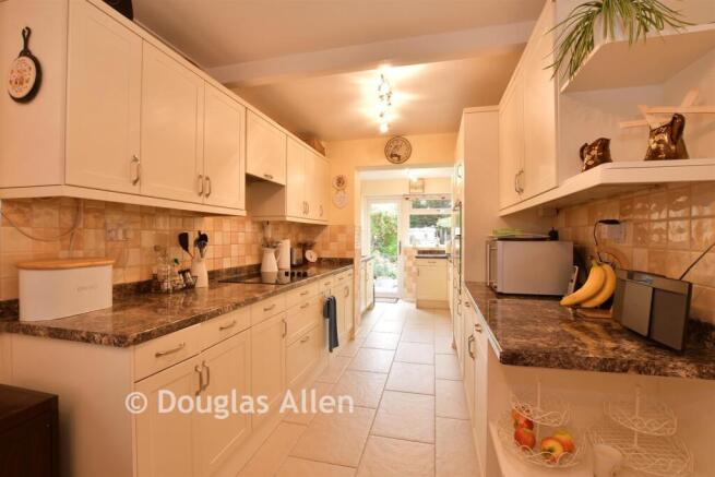Kitchen/ Breakfast Room