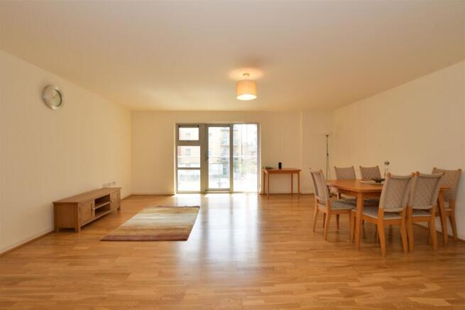 Lounge/Kitchen /Dining Room