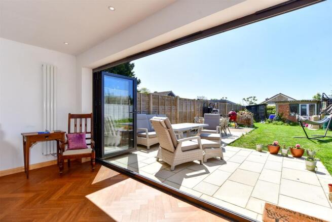External Lifestyle Photograph