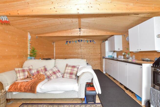 Lounge/ Kitchen