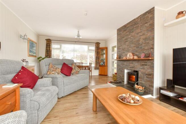 Lounge/ Dining Room