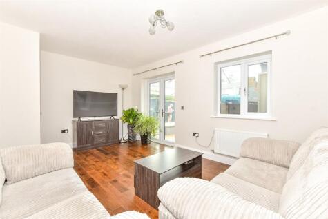 Old School Close, Freshwater, Isle of Wight